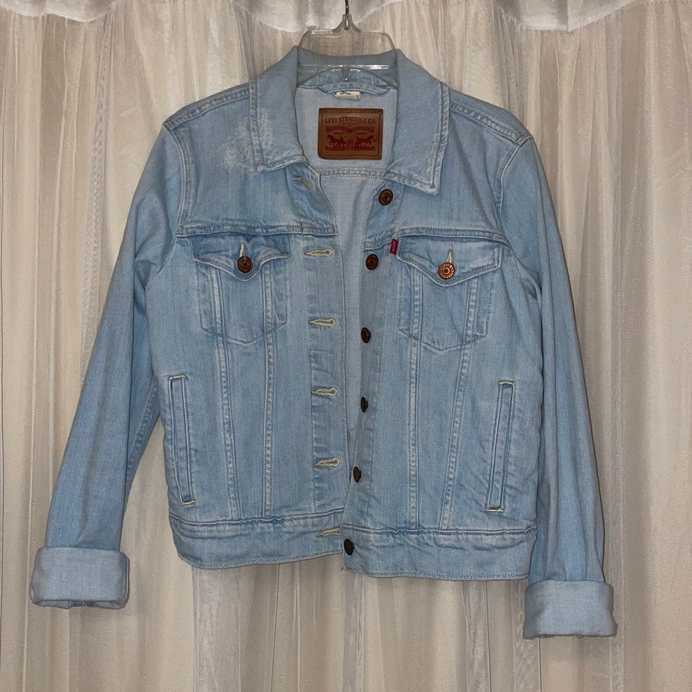 Levi’s denim jacket